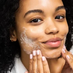iS Clinical Cream Cleanser Discount