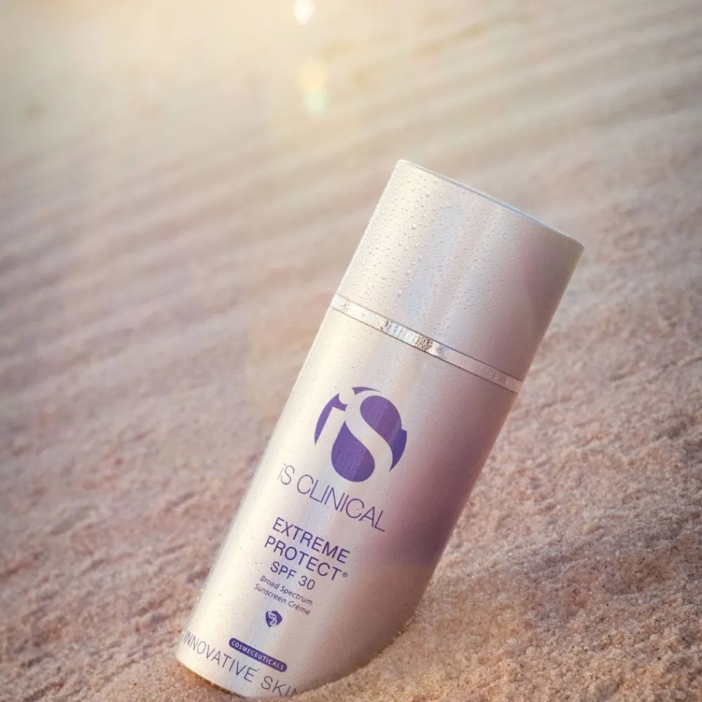 iS Clinical Extreme Protect SPF 30