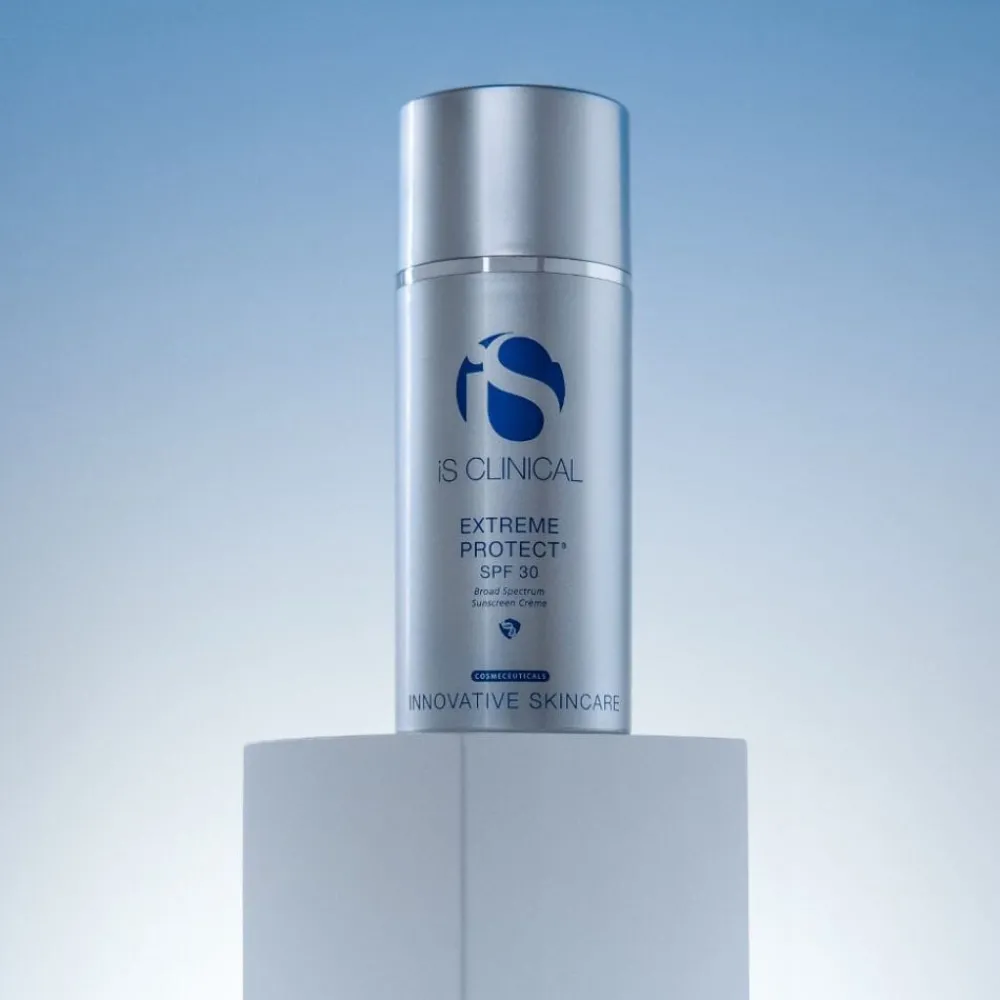 iS Clinical Extreme Protect SPF 30